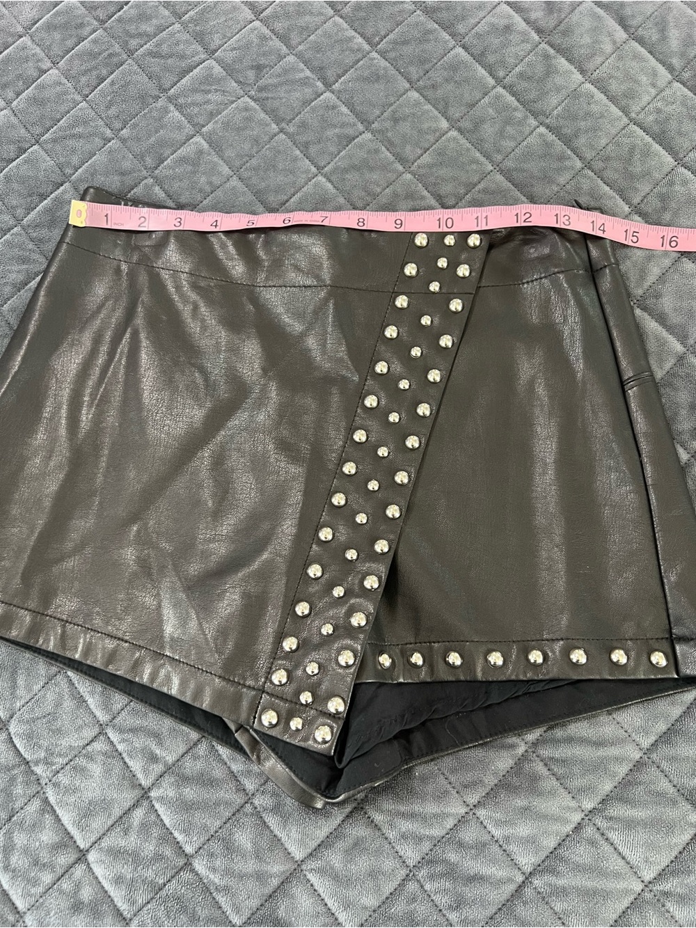 Free People Emmy Studded Faux Leather Mini Skort Skirt Women’s Size 2 Black - Picture 5 of 12